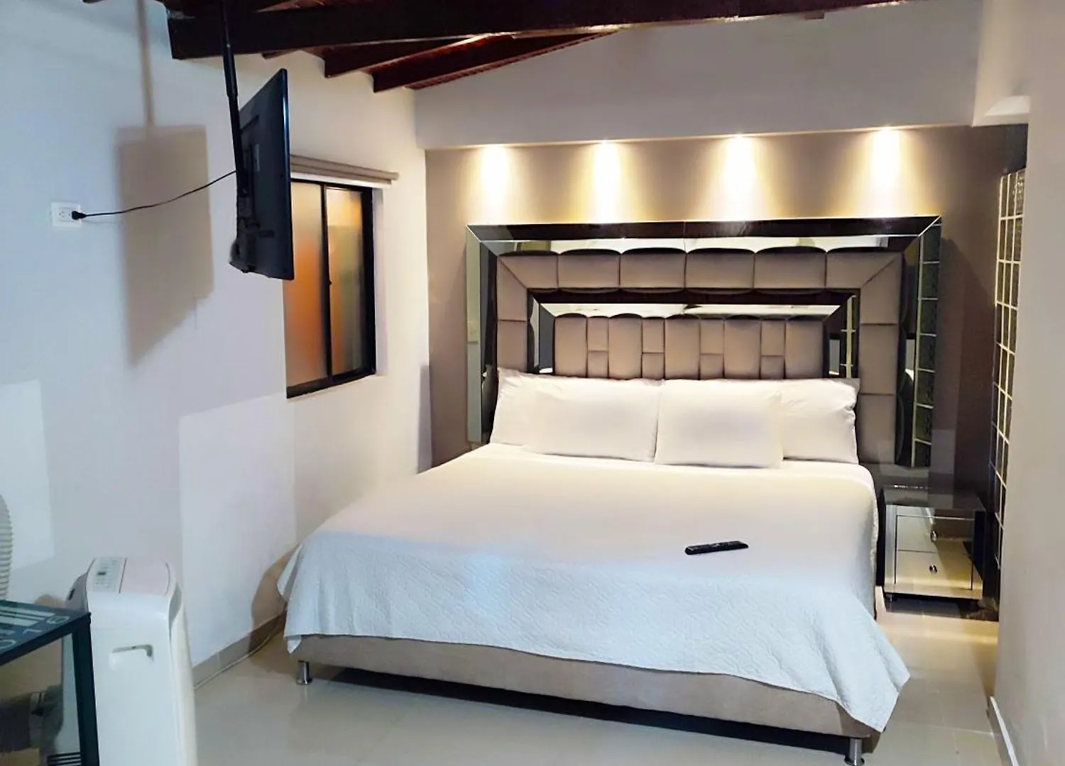 The Cosmopolitan Of Las Vegas 10 Bd W Jacuzzi And Pool Medellin 0*,  Colombia