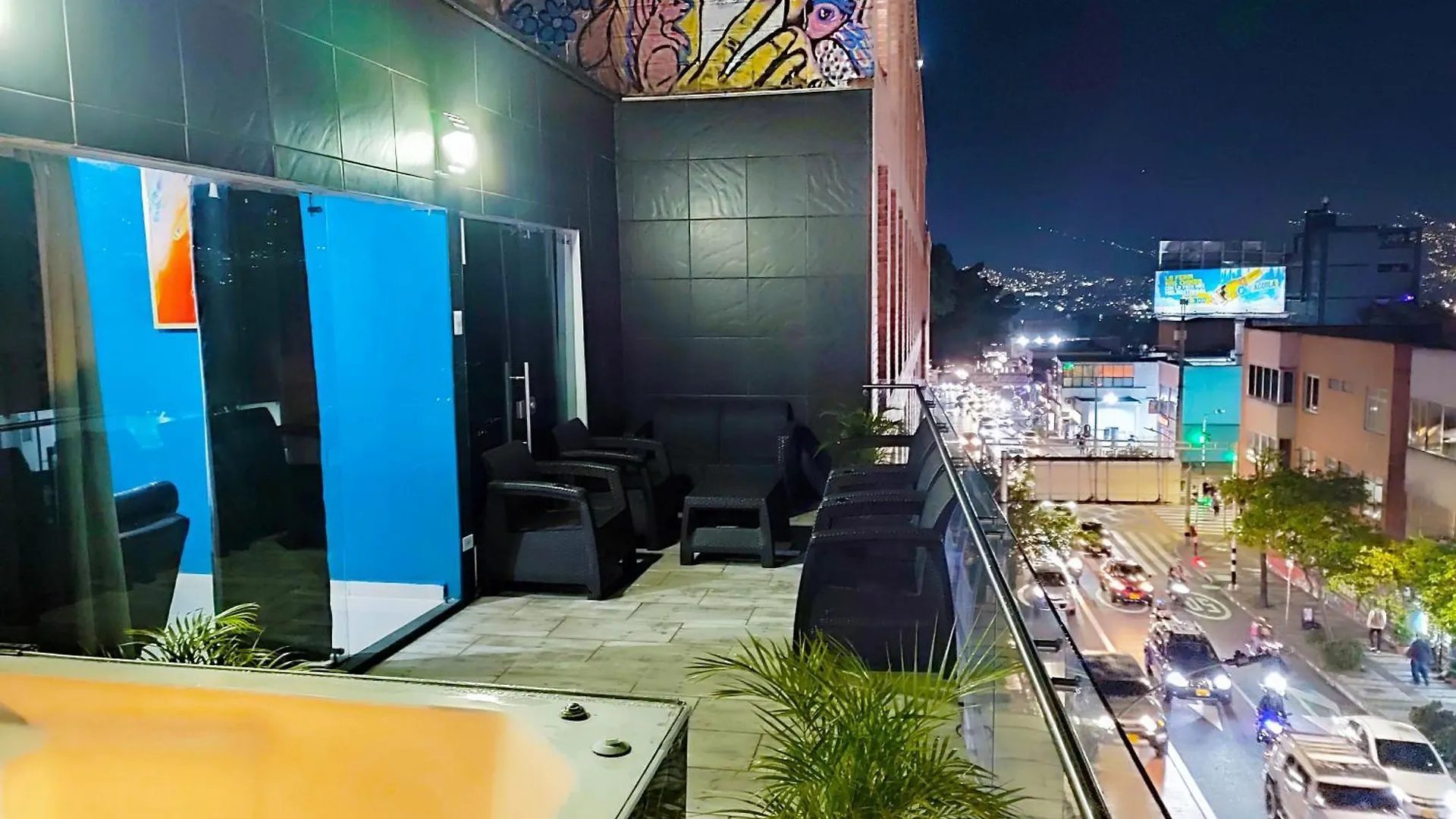 The Cosmopolitan Of Las Vegas 10 Bd W Jacuzzi And Pool Medellin Colombia