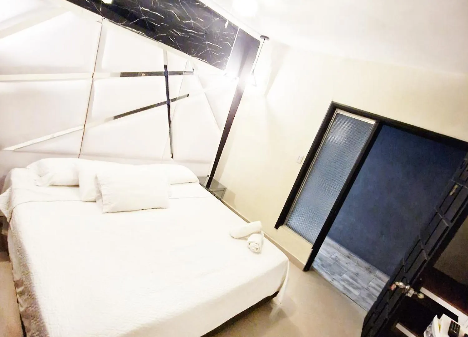 Apartment The Cosmopolitan Of Las Vegas 10 Bd W Jacuzzi And Pool Medellin