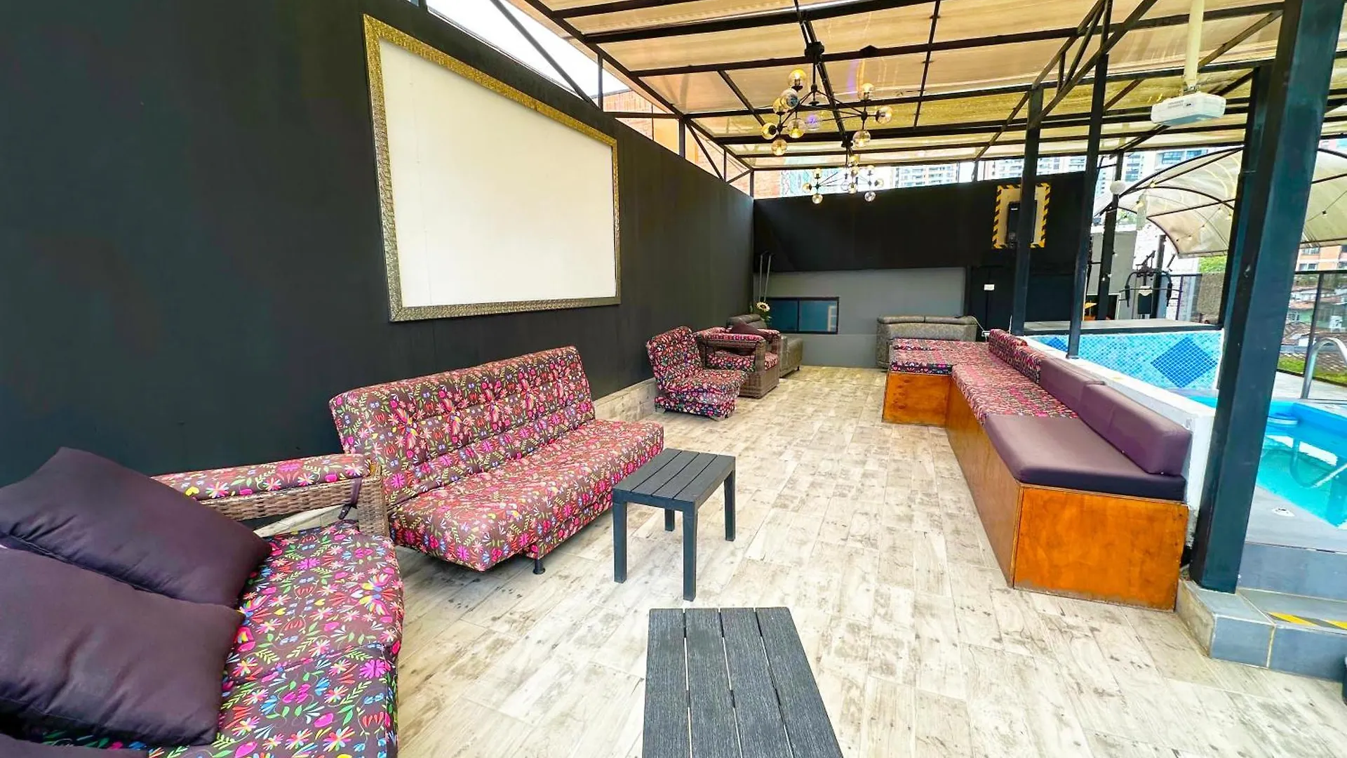 Apartment The Cosmopolitan Of Las Vegas 10 Bd W Jacuzzi And Pool Medellin Colombia