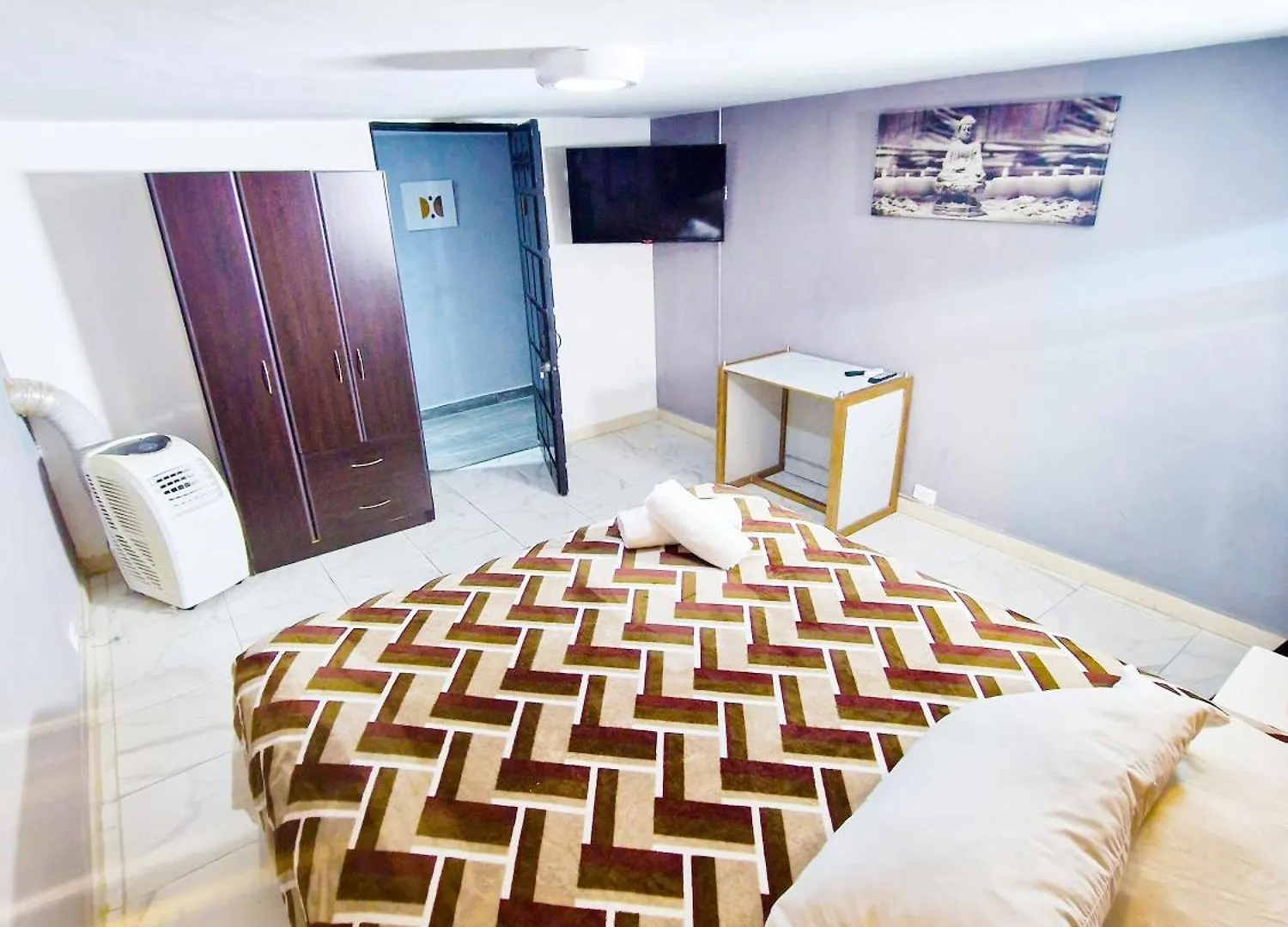 The Cosmopolitan Of Las Vegas 10 Bd W Jacuzzi And Pool Medellin 0*,  Colombia